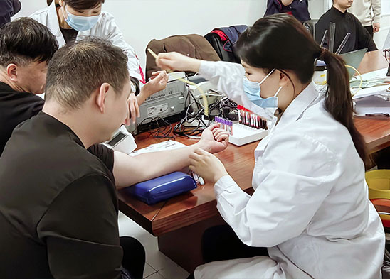 暖心關(guān)懷 健康守護(hù) | 麥斯克電子邀請(qǐng)省級(jí)職業(yè)病防治專家，為員工開展專項(xiàng)職業(yè)健康體檢